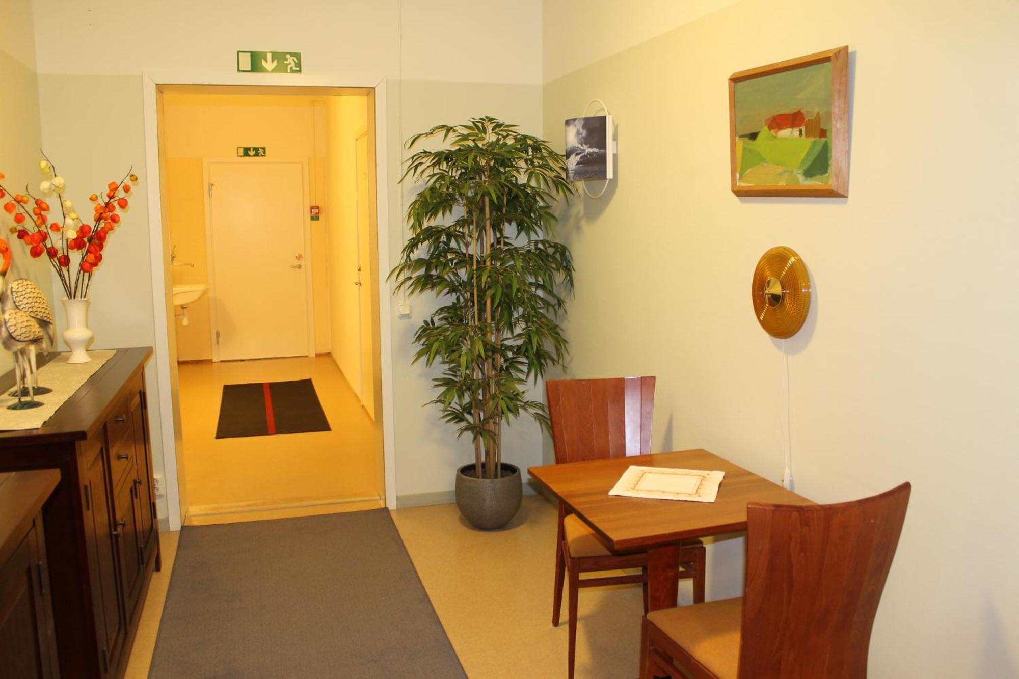 Stationshusets Hotell Och Cafe Köping Dış mekan fotoğraf
